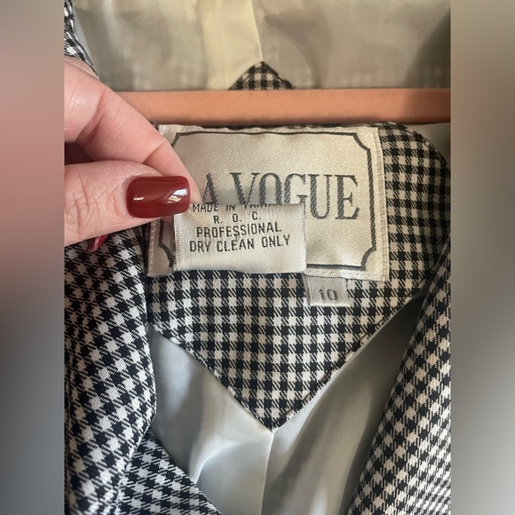 LA VOGUE long black and white checkered trench coat with front tie - Picture 13 of 15